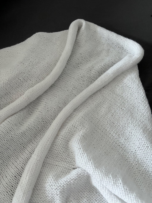 Bílá pletená vesta — foto 3