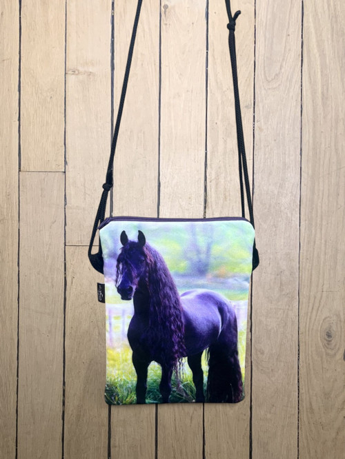 Messenger MINI Fríský kůň — foto 2