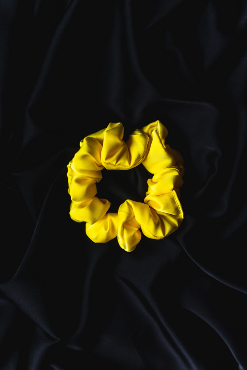 Hedvábná scrunchie "LEMON" — foto 4