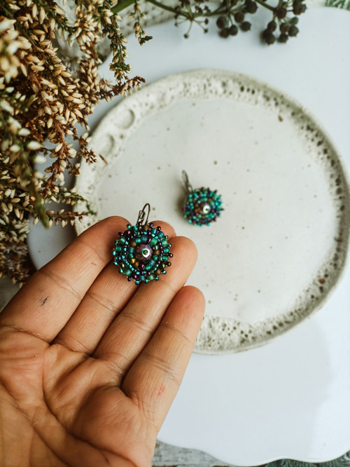 Mini earrings n.10 - vyšívané náušnice — foto 3