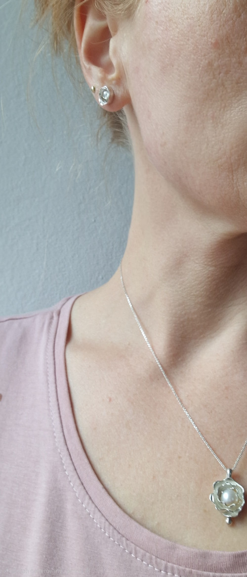 Květinová sada s perlami — foto 2