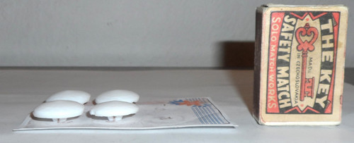 4x SKLENĚNÉ knoflíky, broušené — foto 4