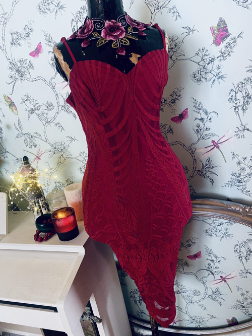 Šaty vintage burgundy — foto 3