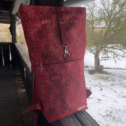 Vínový vzor + přední kapsa na zip — foto 3