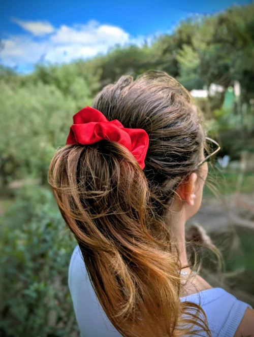 Hedvábná scrunchie "ODVAHA" — foto 2