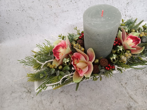 Svícínek s orchidejemi — foto 4