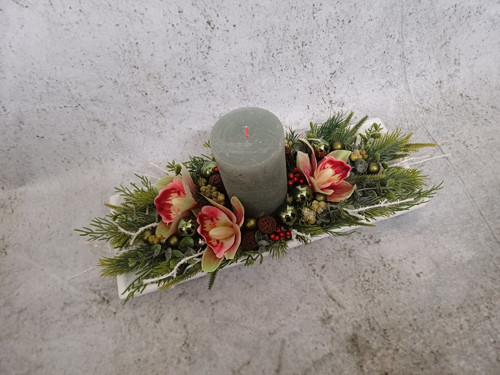 Svícínek s orchidejemi — foto 2