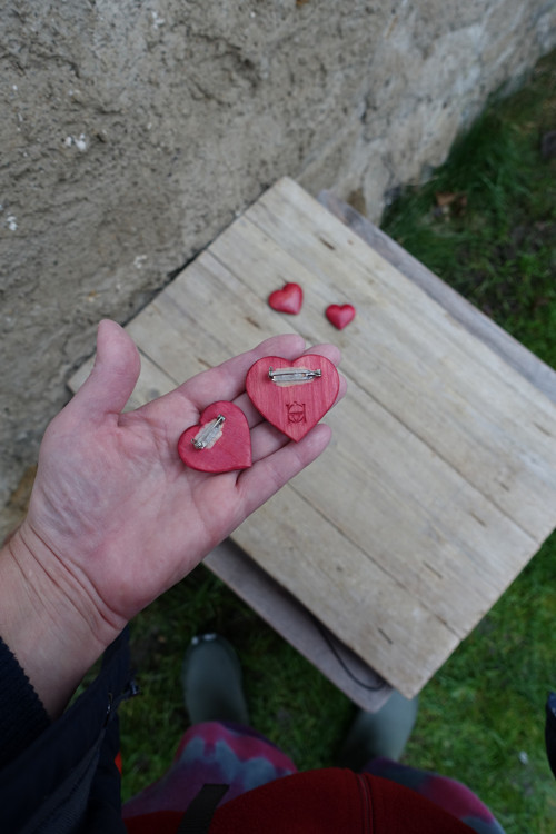 SRDÉČKO malé - brož (3,8cm) — foto 2
