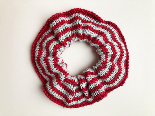 Pletená Scrunchie (pruhovaná/bavlna) — foto 2