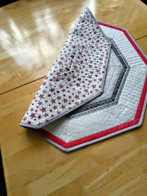 Vánoční dečka, ubrus - patchwork — foto 3