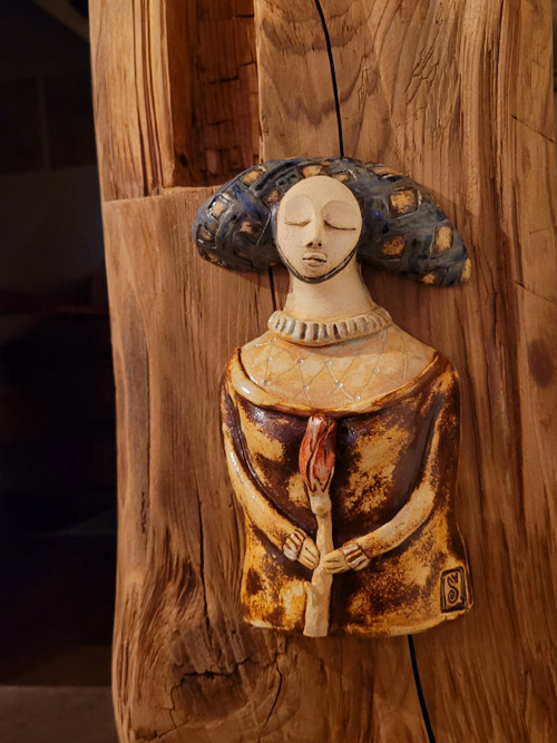 Keramická dáma " Manýrka" — foto 3