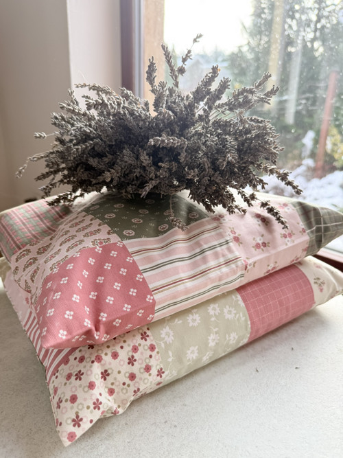 Polštář plněný pohankou - patchwork — foto 3