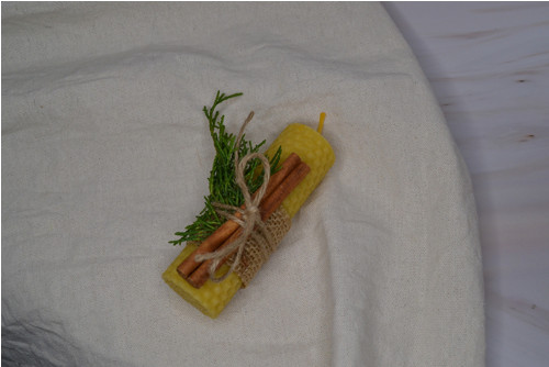 Vánoční svíčka (včelí vosk) — foto 2