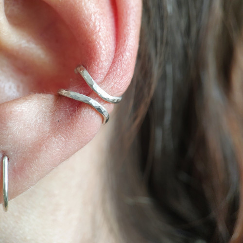 Stříbrná záušnice dvojitý cuff — foto 3