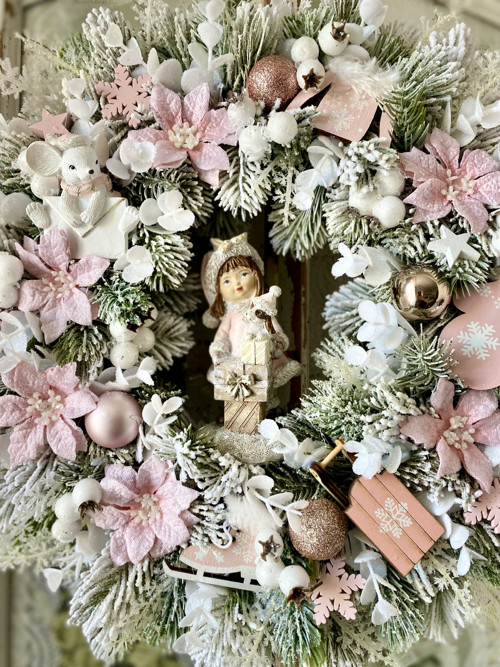 Vánoční věnec s holčičkou — foto 2
