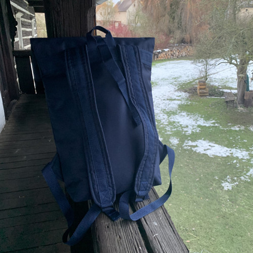 Kůň v modré + přední kapsa na zip — foto 3