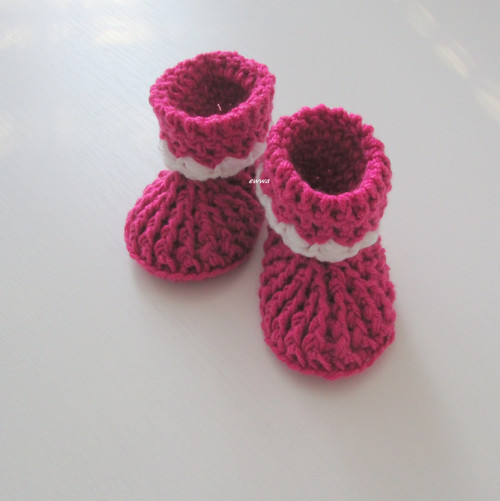 Háčkované botičky (9 cm) — foto 3