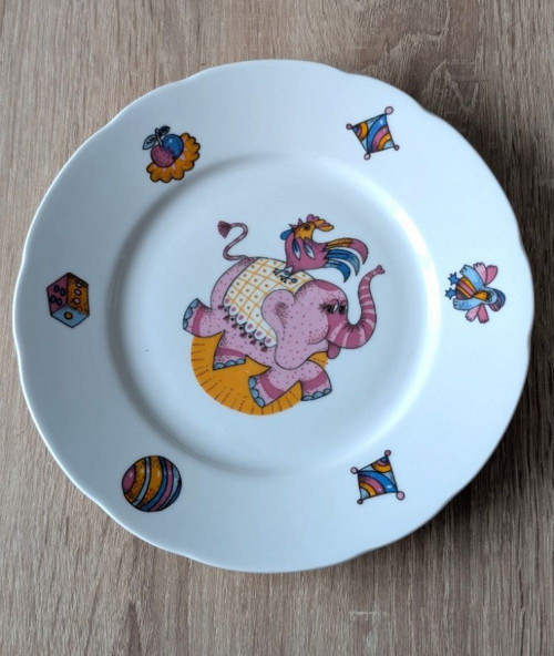 Retro dětský talířek, cirkus. — foto 2