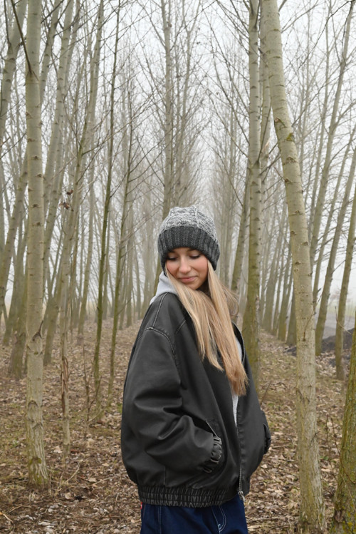 Čepice v šedé — foto 4