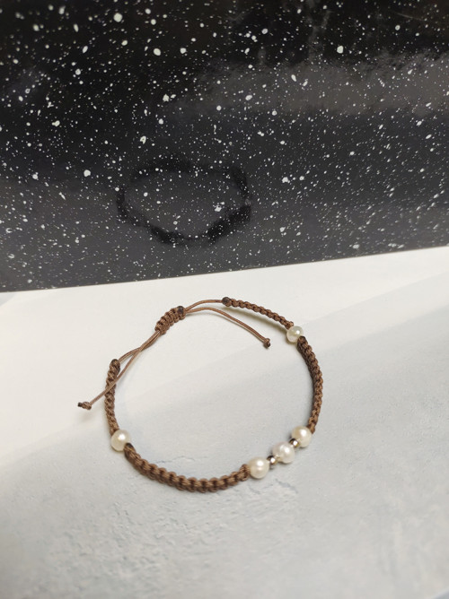 Macrame náramek s říčními perličkami — foto 3