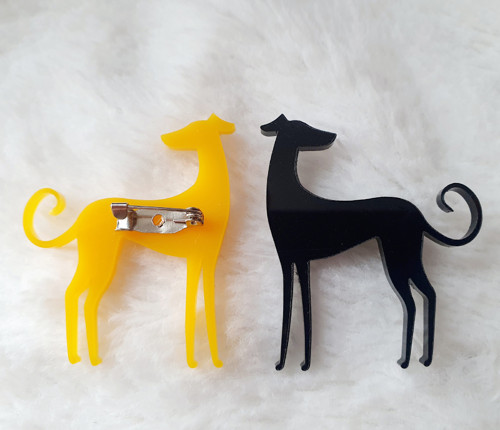 Žlutá chrtí brož - galgo — foto 3