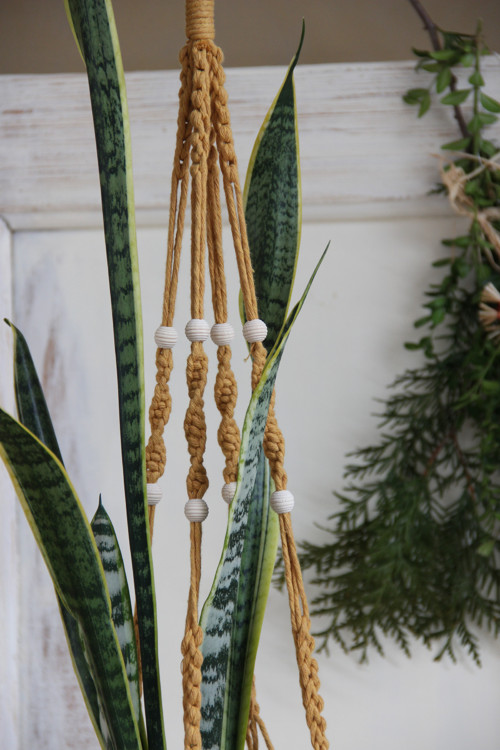 Macramé závěs na květináč — foto 2