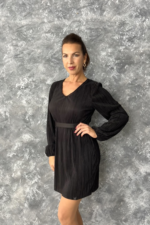 Plisované Krátké Šaty-Černé — foto 3