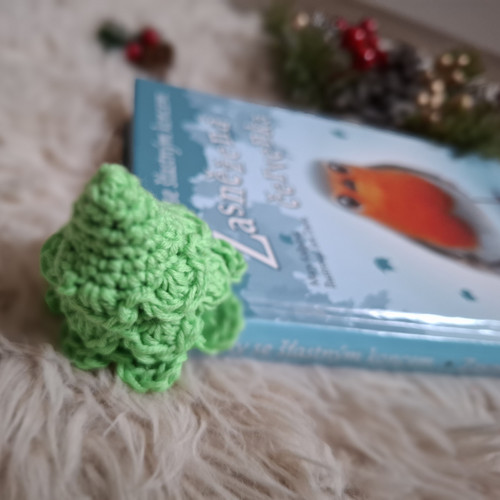 Háčkovaná záložka stromek — foto 3