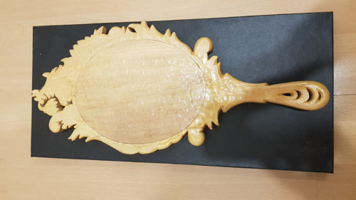 Vyřezávané zrcadlo s rukojetí — foto 3