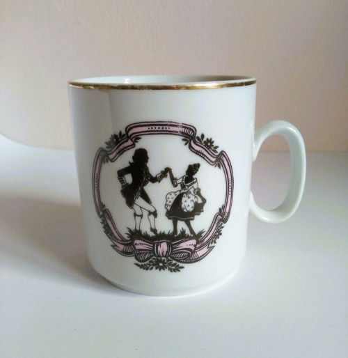 Porcelánový hrnek — foto 2