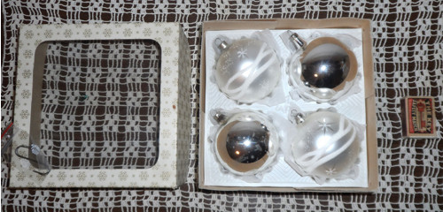 4x skleněné vánoční OZDOBY, pískované — foto 3