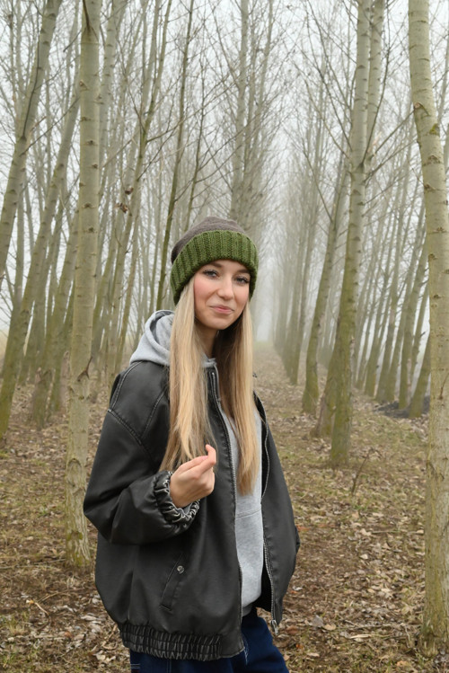 Čepice hnědá- zelená — foto 3