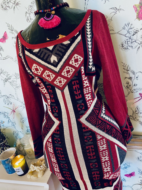 Šaty retro grafické — foto 2
