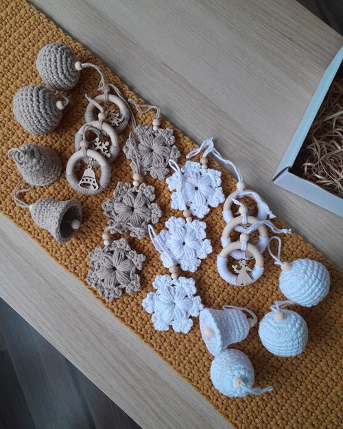 Sada háčkovaných vánočních ozdob - 20 ks — foto 2