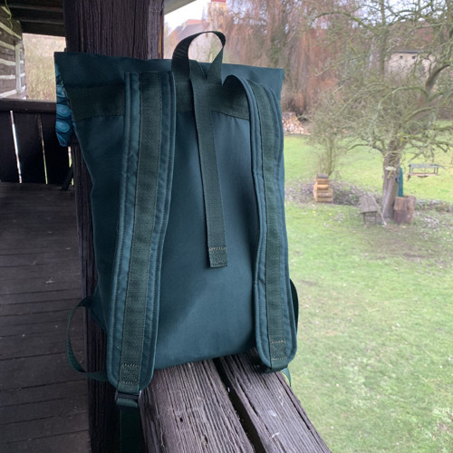 Zelený vzor + přední kapsa na zip — foto 5