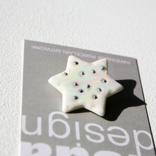 Malá hvězda (porcelánová brož) — foto 5