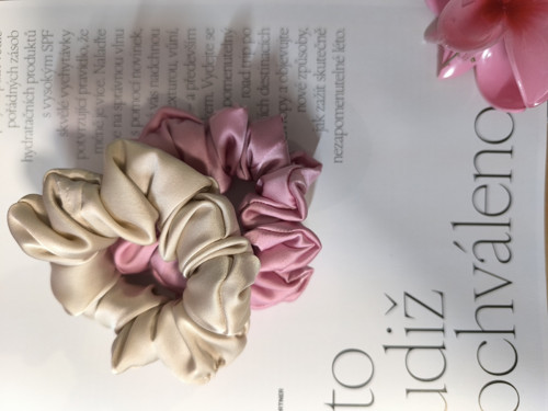 Pastelové scrunchies gumičky — foto 3