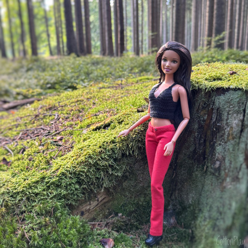 Červené elastické kalhoty pro Barbie — foto 4