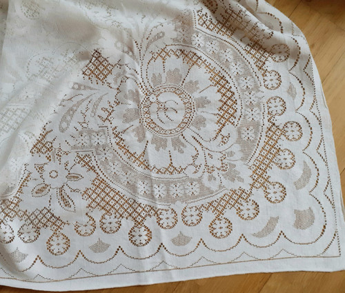 Ubrus krajkový — foto 3
