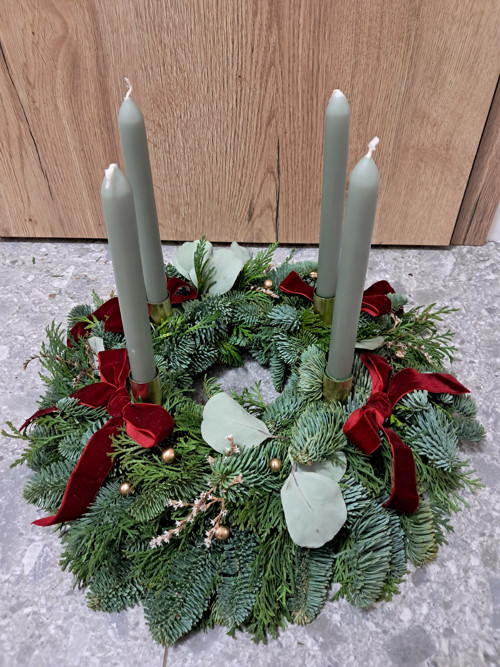 Adventní věnec nobilis "Sametová elegence" — foto 3