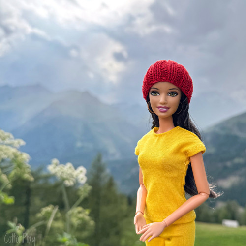 Pletená čepička pro Barbie - červená — foto 2