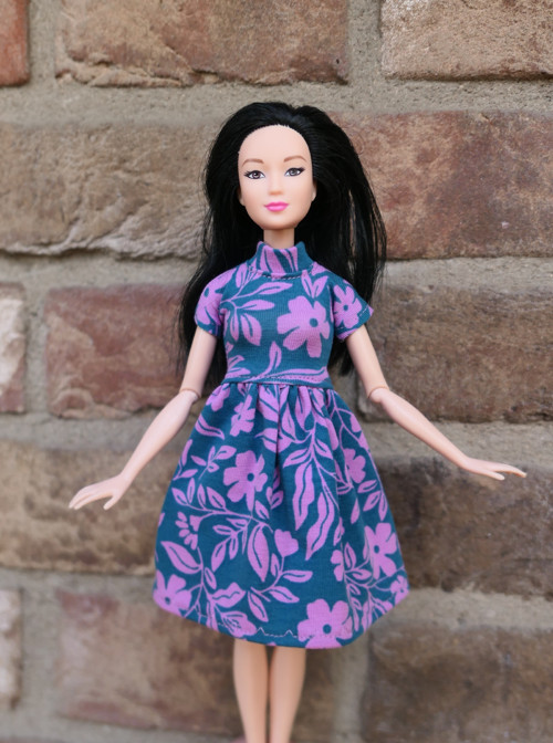 Úpletové šaty pro Barbie — foto 3