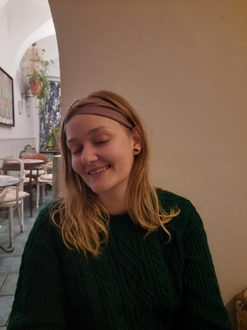 Růžová čelenka — foto 3