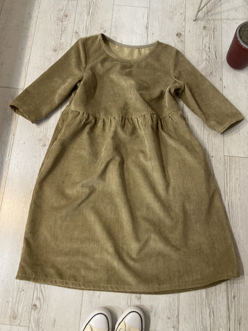 Menčester šaty Geneviève — foto 3