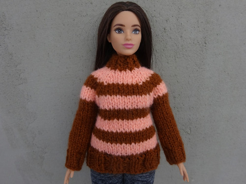 Svetr a kulich pro Barbie baculka — foto 2