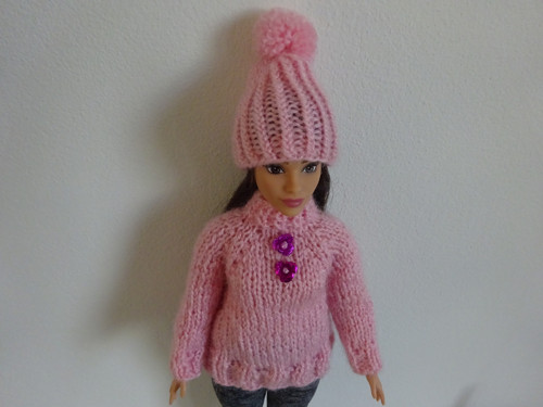 Svetr a kulich pro Barbie baculka — foto 2