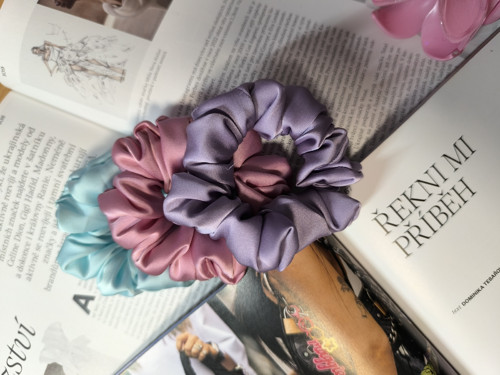 Pastelové scrunchies gumičky — foto 5