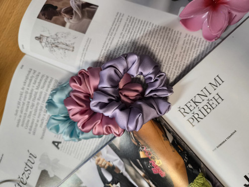 Pastelové scrunchies gumičky — foto 3