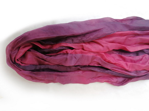 "purple gradient" hedvábná šála, pléd 180x90 — foto 2