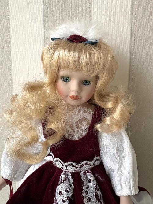 Porcelánová panenka Brigita — foto 2